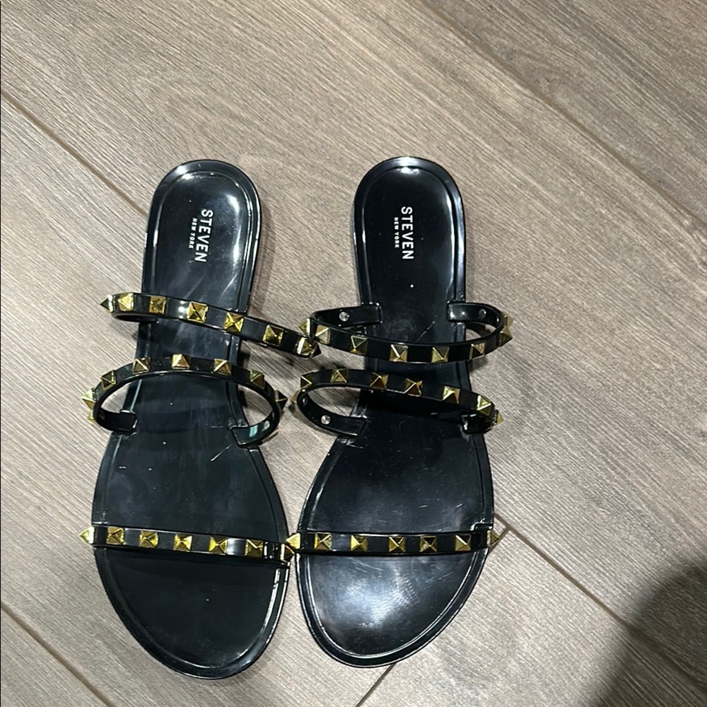 Steven By Steve Madden Black Gold Sandals
